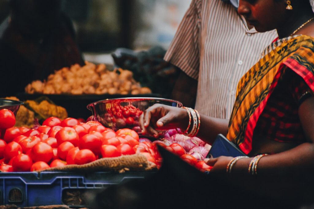 zero waste farmers market shopping